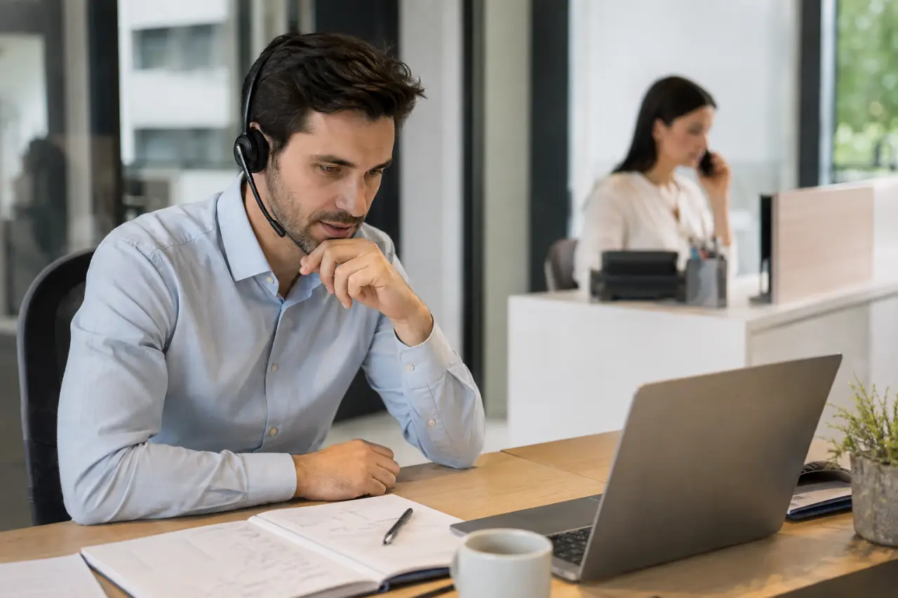Barrage secrétaire en téléprospection B2B : comprendre le filtre, préparer l’appel, répondre avec méthode